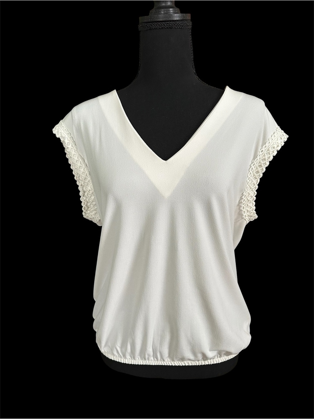 Express cream off white v-neck blouse sheer women’s size medium